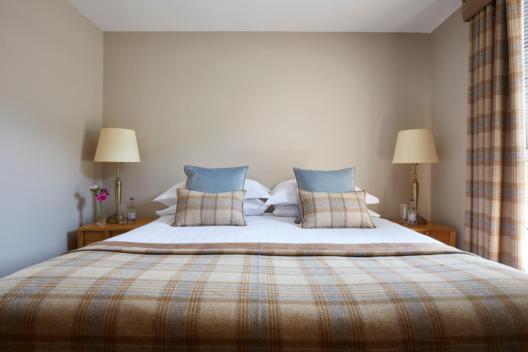 Macdonald Woodland Lodges At Macdonald Aviemore Resort Bagian luar foto